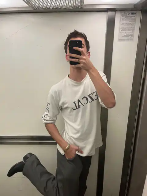Look similar