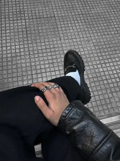 Look similar