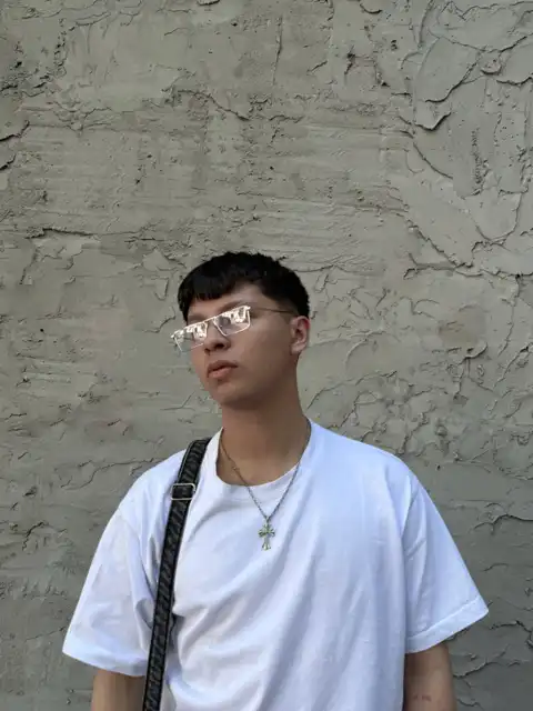 Look similar