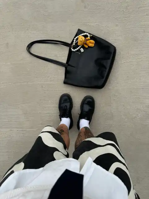 Look similar