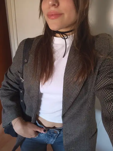Look similar