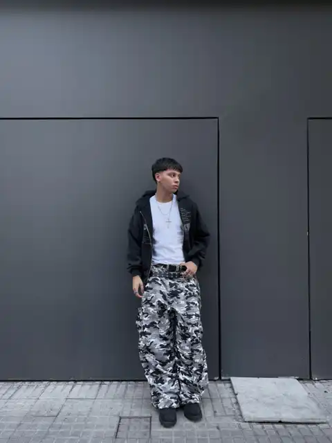 Look similar