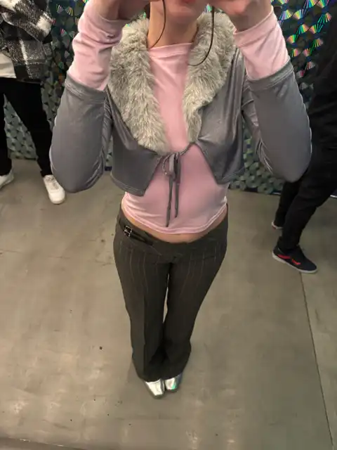 Look similar