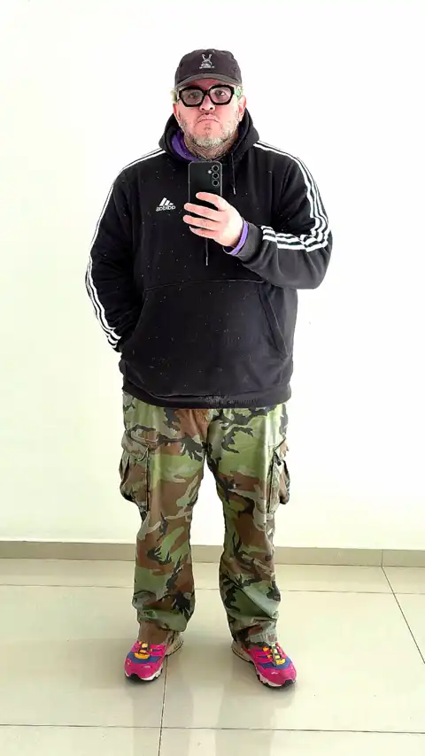 Look similar