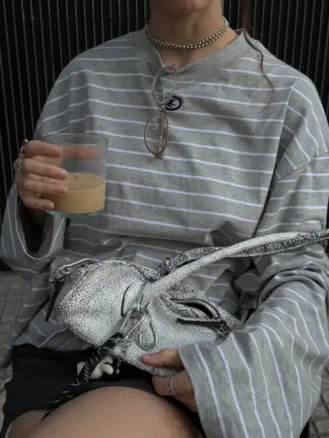 Look similar