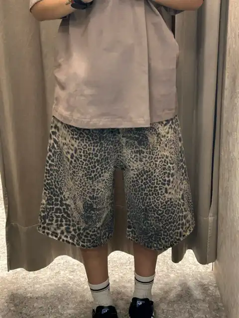 Look similar