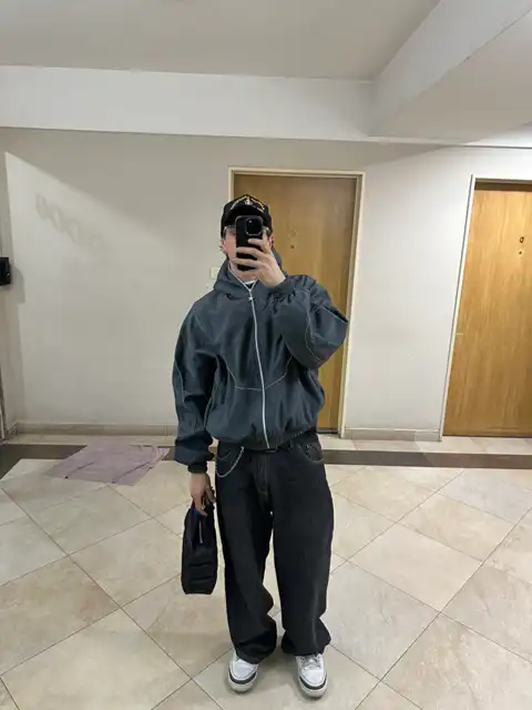 Look similar