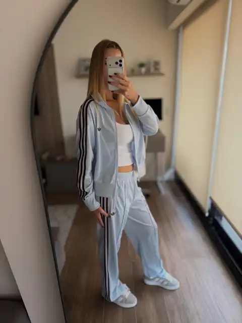 Look similar