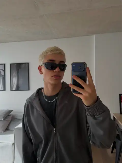 Look similar