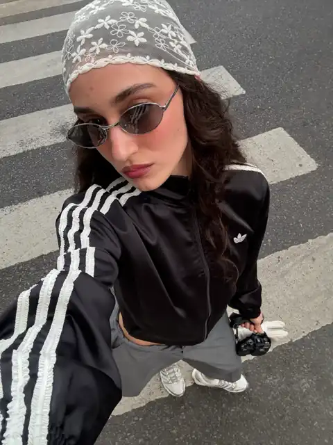 Look similar