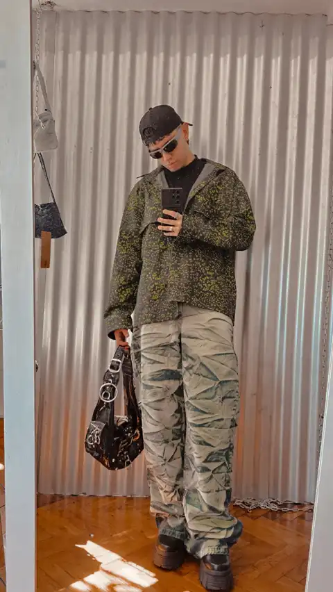 Look similar